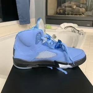 Jordan | Shoes | Retro 5s Unc Colorway Se Or Special Edition  display picture 2